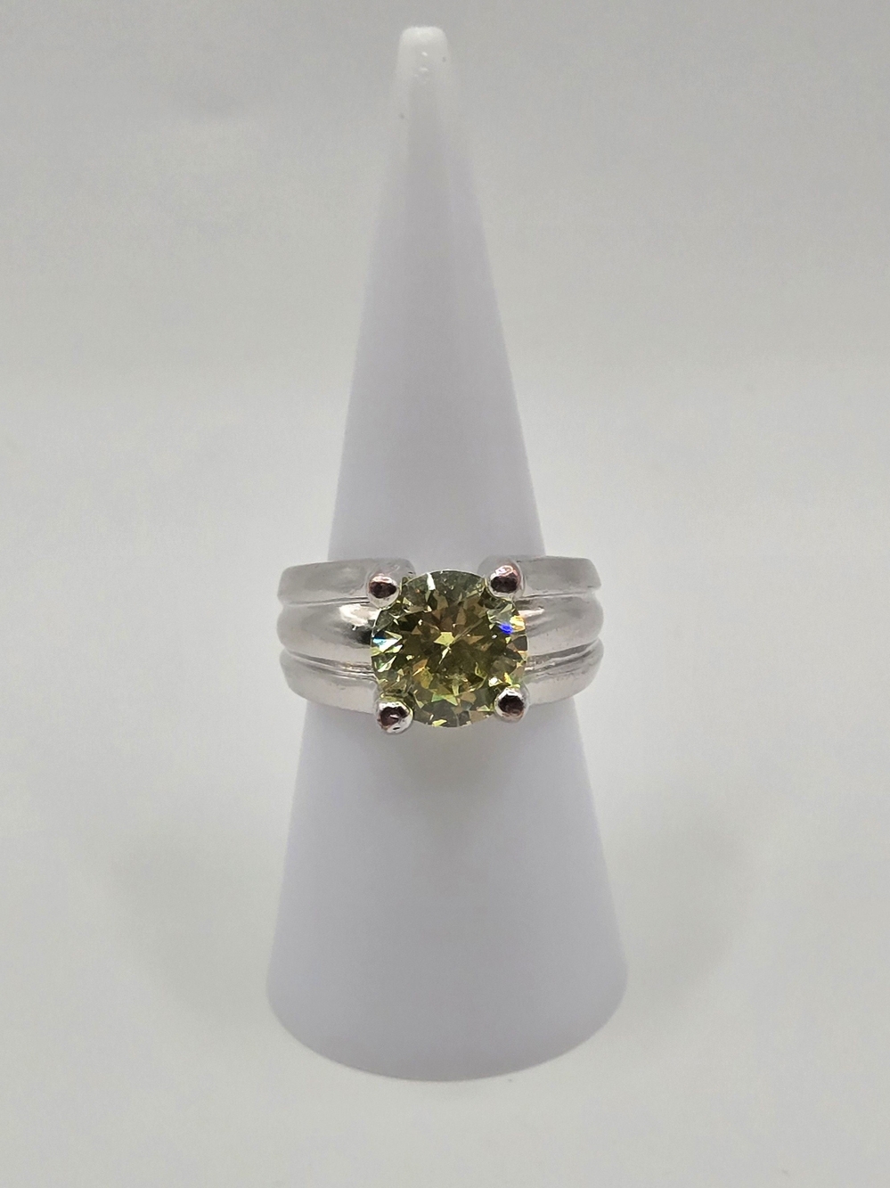 Silver Citrine-Colored Solitaire Statement Ring | Size 7.5